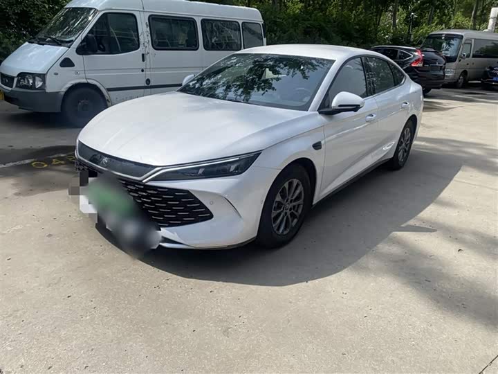 Фото 1 - BYD Qin L
