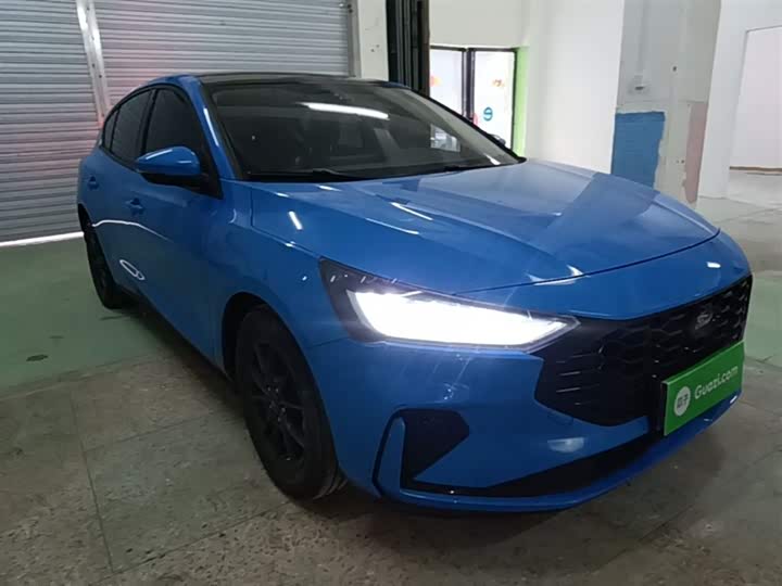 Ford Focus 2022 2022款 两厢 EcoBoost 180 自动竞速版