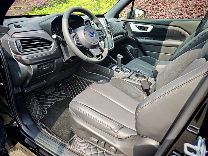 Subaru Forester 2026 2026款 2.5i AWD 旗舰版EyeSight