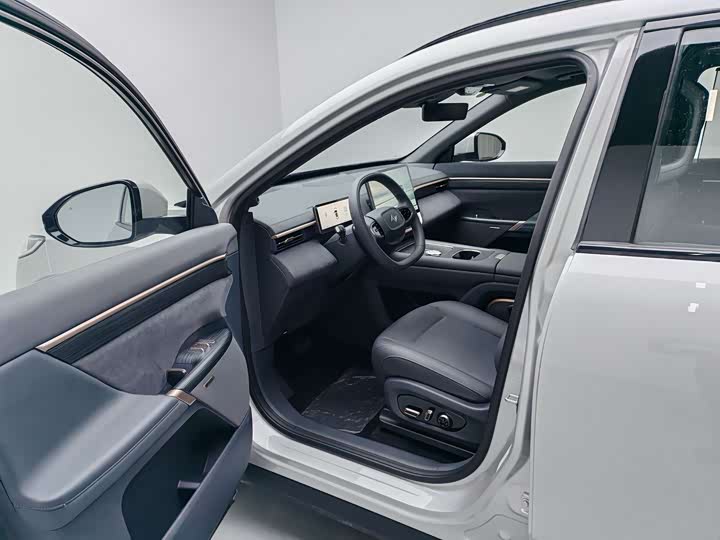 Фото 7 - Dongfeng Yipai eπ 008