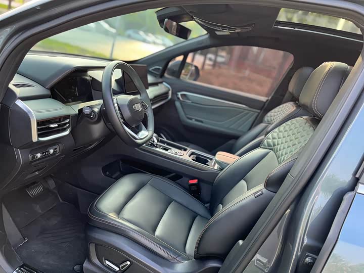 Фото 4 - Geely Okavango L