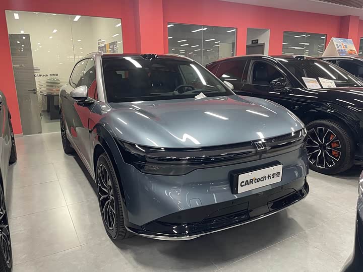 Zeekr 7X 2025 2025款 75kWh 后驱智驾版