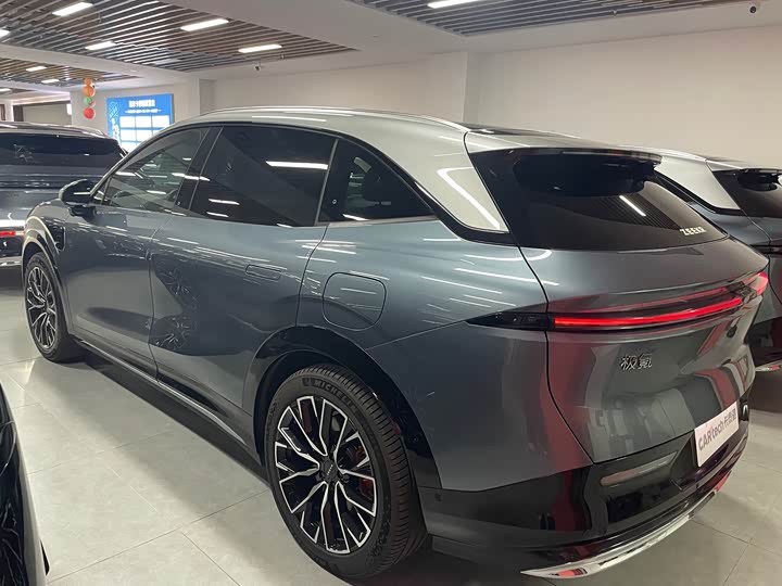 Zeekr 7X 2025 2025款 75kWh 后驱智驾版