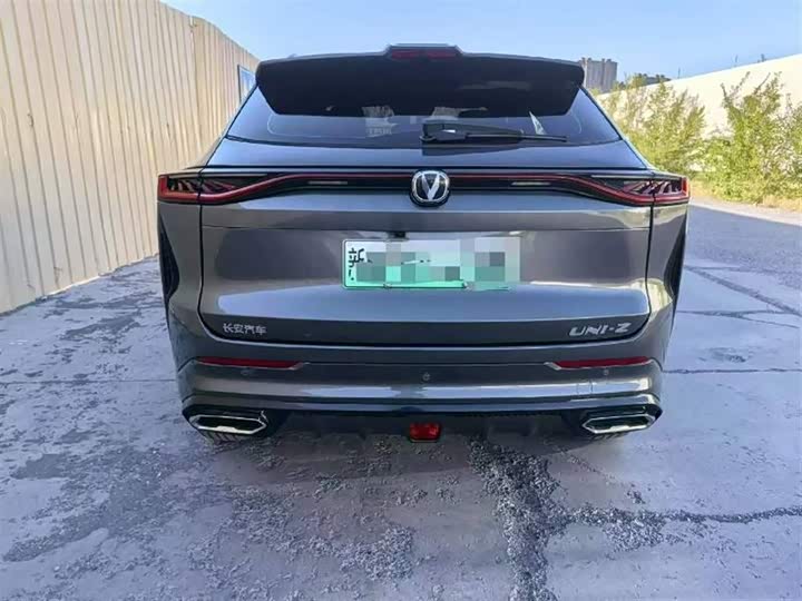 Changan UNI-Z Hybrid 2024 2024款 蓝鲸智电iDD 125km 卓越型
