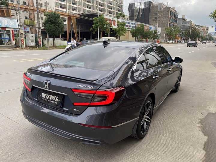 Zdjęcie 9 - Honda Accord