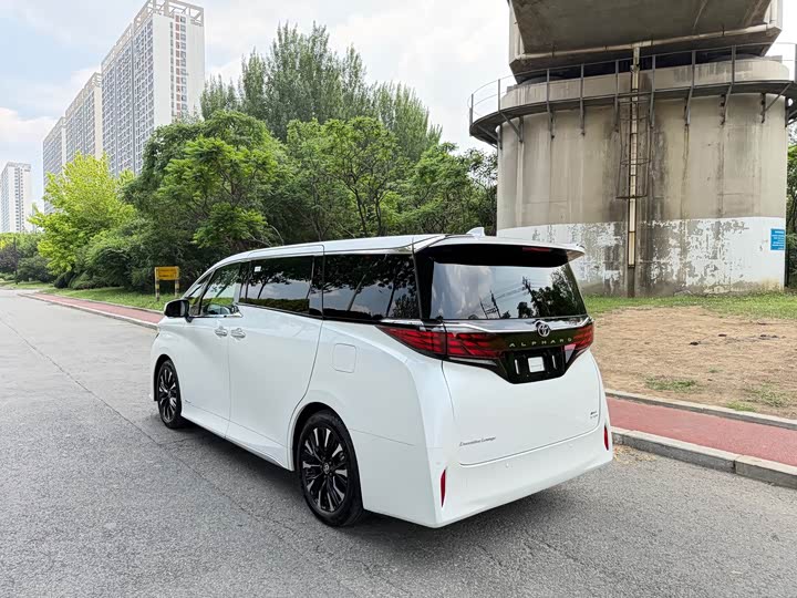 Toyota Alphard 2024 2024款 双擎 2.5L 臻享版