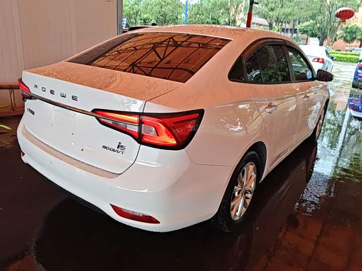 Фото 7 - Roewe i5