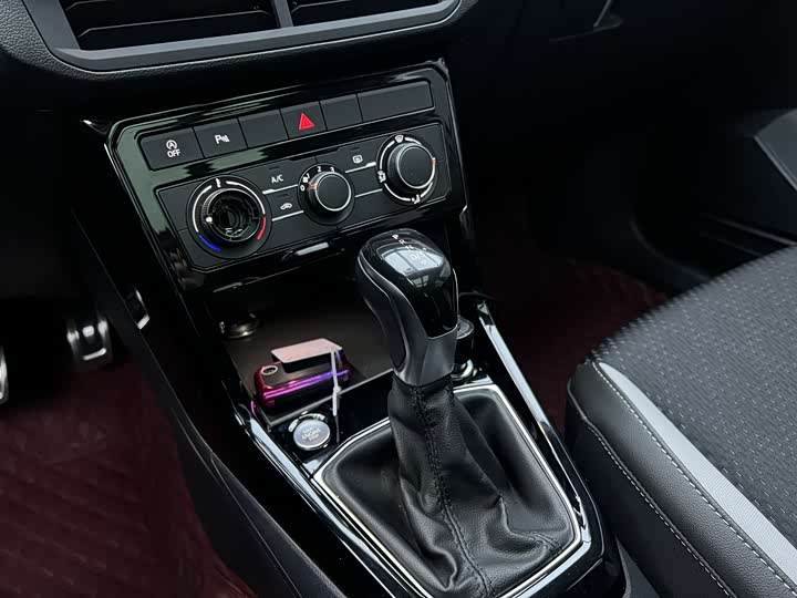 Photo 5 - Volkswagen Tacqua