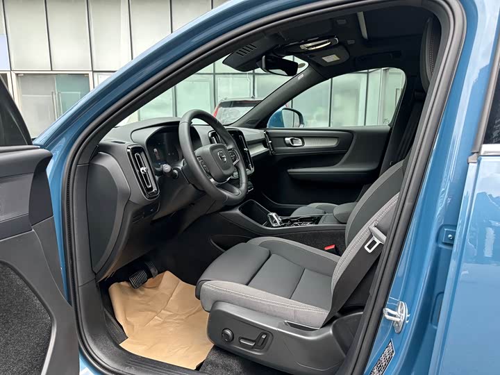 Volvo XC40 2024 2024款 B3 智远豪华版