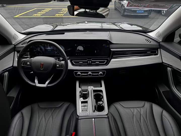 Hongqi HS5 2025 2025款 2.0T 四驱旗享Pro版