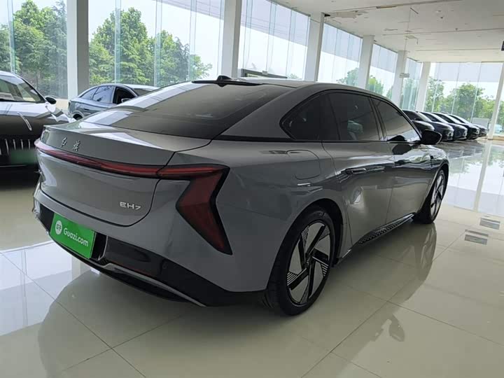 Hongqi EH7 2025 2025款 640 四驱 智选版