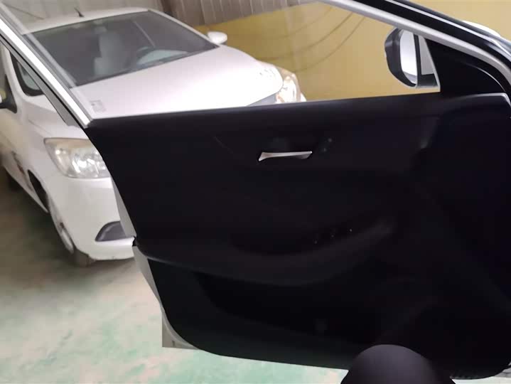 Roewe i5 2023 2023款 1.5L 手动舒享版