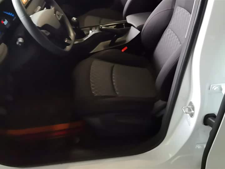 Roewe i5 2023 2023款 1.5L 手动舒享版