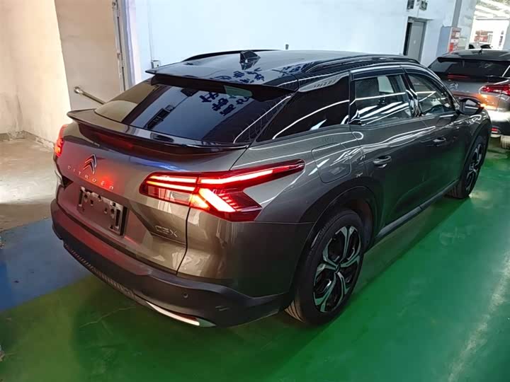 Фото 7 - Citroen C5 X