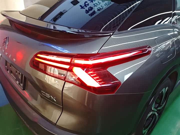 Фото 8 - Citroen C5 X