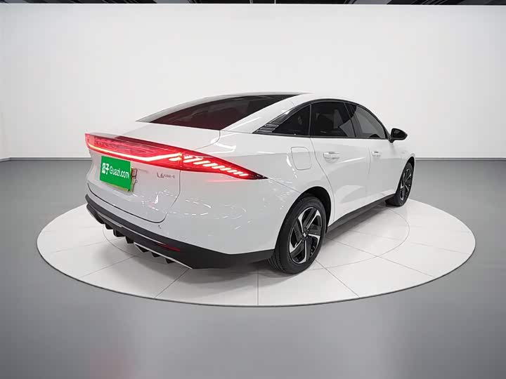 Geely Galaxy L6 2025 2025款 EM-i 140km 探索+版