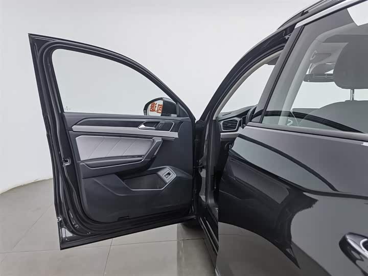 Фото 8 - Volkswagen Tayron