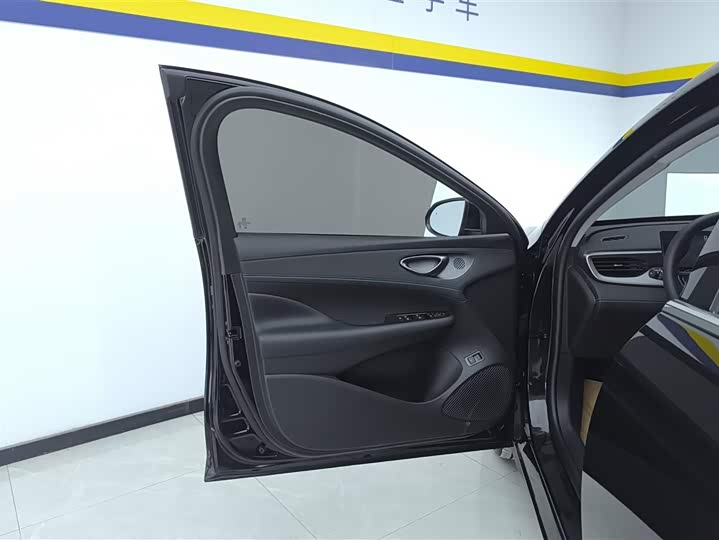 BYD Seal 05 DM-i Hybrid 2025 2025款 DM-i 智驾版 55KM尊贵型