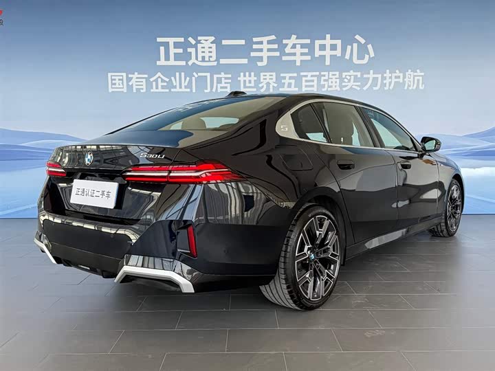Фото 5 - BMW 5 Series