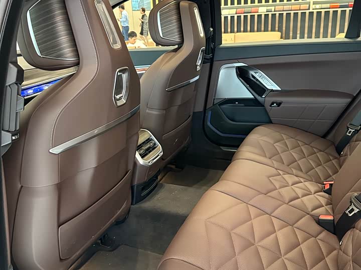BMW 7 Series 2026 2026款 740Li 领先型 M运动套装