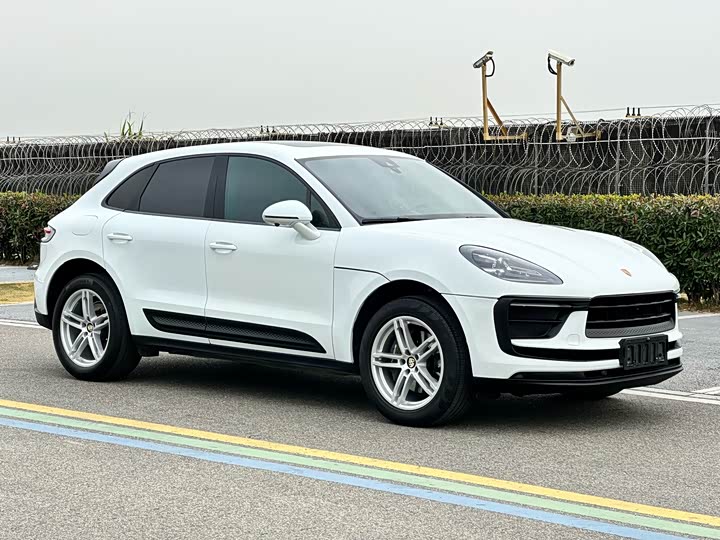 Фото 3 - Porsche Macan