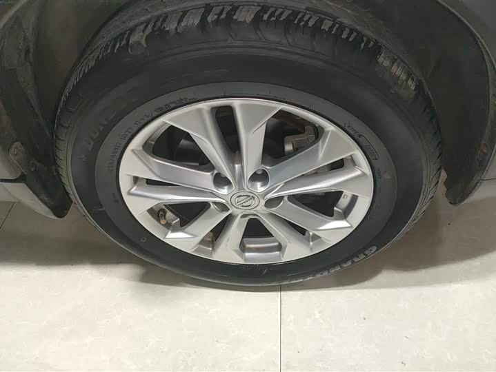 Фото 6 - Nissan X-Trail