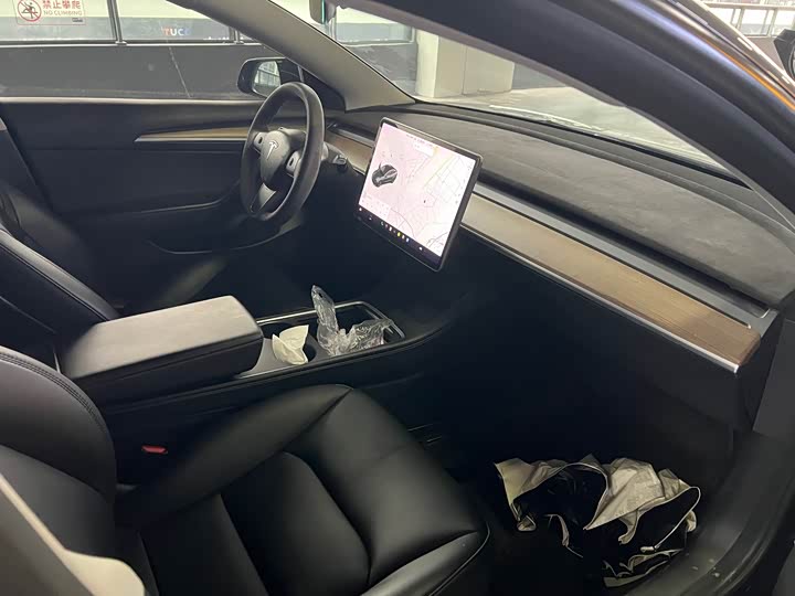 Photo 9 - Tesla Model 3