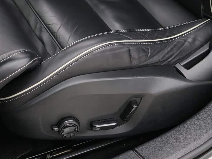 2023 Volvo V60