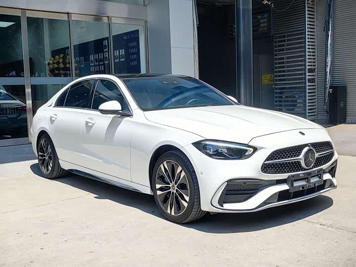 2025 Mercedes-Benz C-Class Hybrid