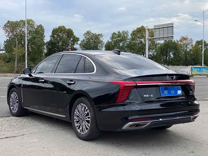Zdjęcie 9 - Hongqi H5