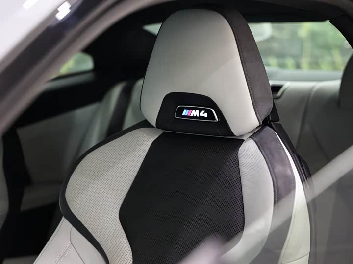 BMW M4 2024 2024款 M4双门轿跑车 M xDrive 雷霆版