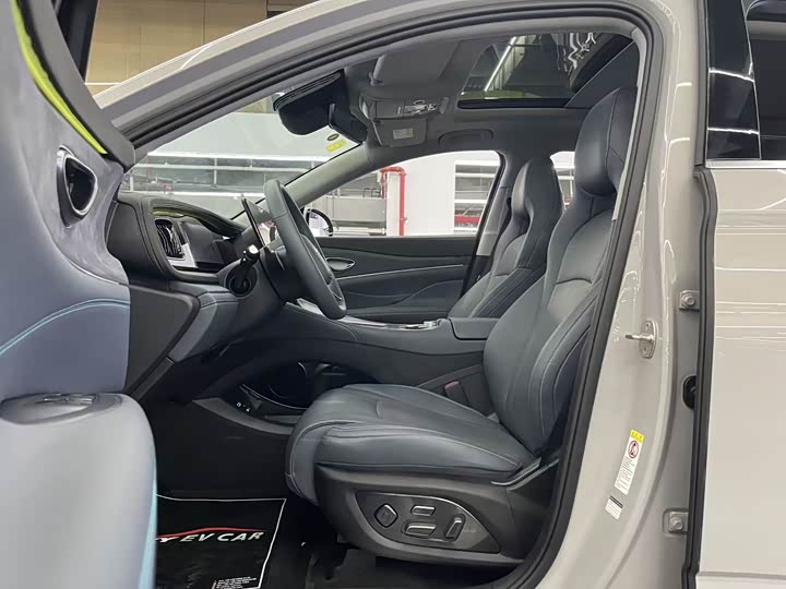 BYD Sea Lion 07 DM-i Hybrid 2025 2025款 150 领航+版