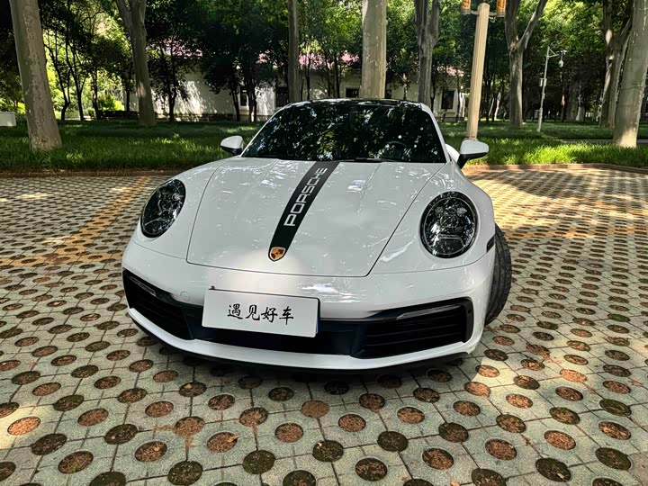 Фото 3 - Porsche 911