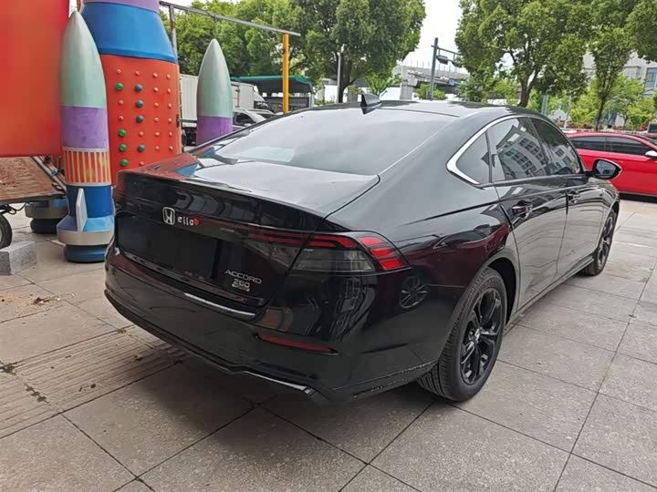 Honda Accord 2025 2025款 运动系列 260TURBO 豪华版