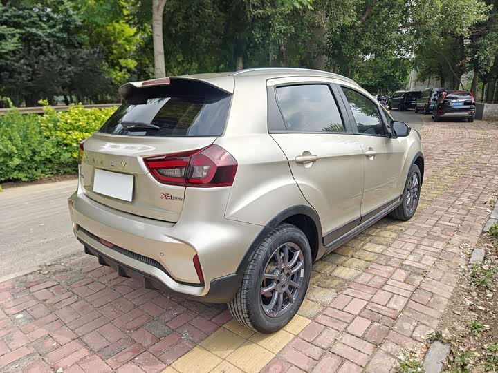 Geely Vision X3 2021 2021款 PRO 1.5L CVT尊贵型