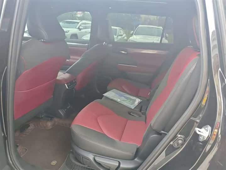 Toyota Crown Kluger 2024 2024款 2.5L HEV四驱旗舰版