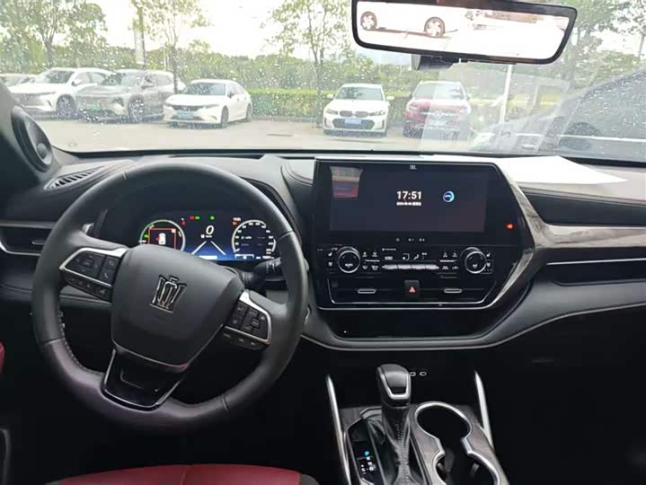 Toyota Crown Kluger 2024 2024款 2.5L HEV四驱旗舰版