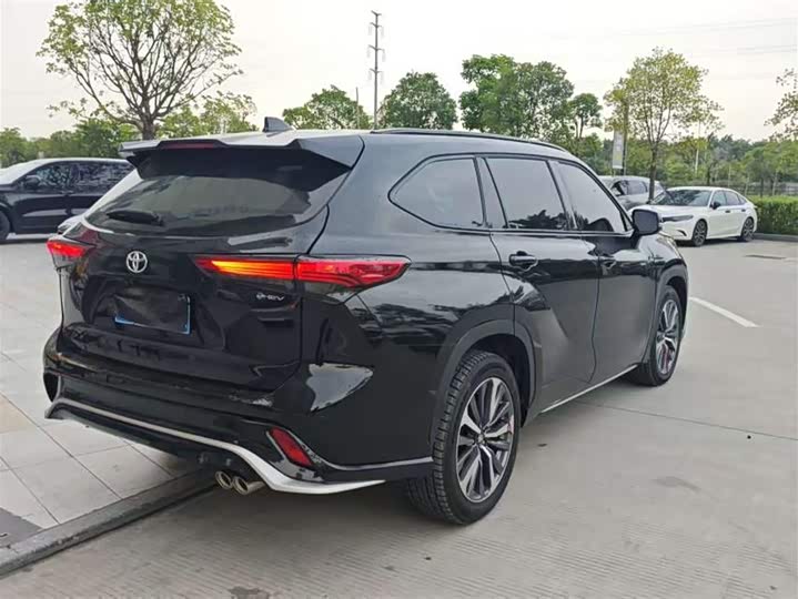 Toyota Crown Kluger 2024 2024款 2.5L HEV四驱旗舰版
