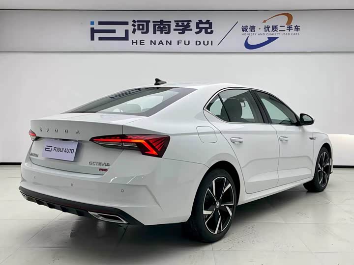 2023 Skoda Octavia Pro