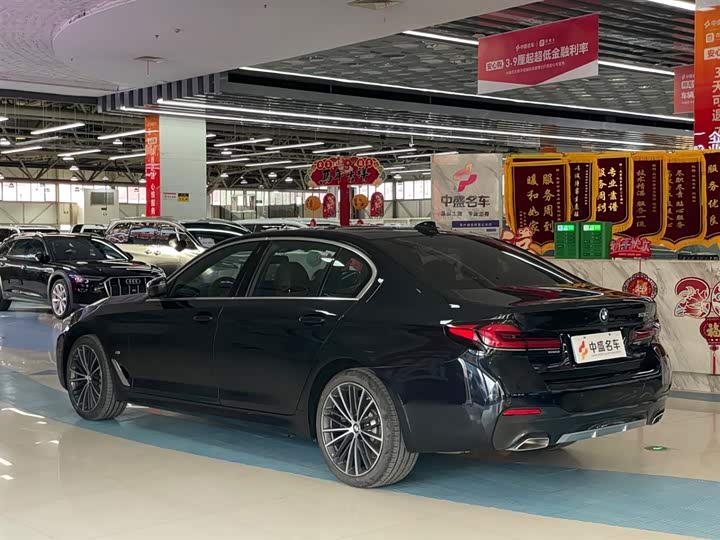Фото 5 - BMW 5 Series