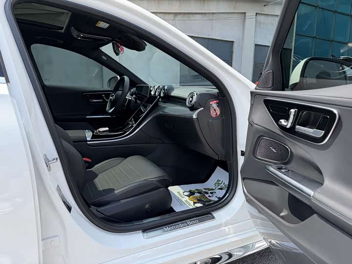 Фото 7 - Mercedes-Benz C-Class