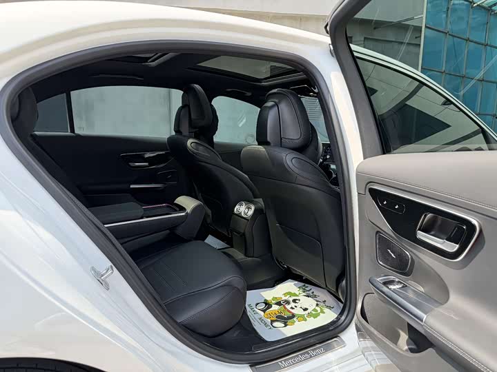 Фото 8 - Mercedes-Benz C-Class