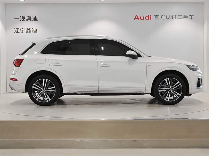 Фото 3 - Audi Q5L