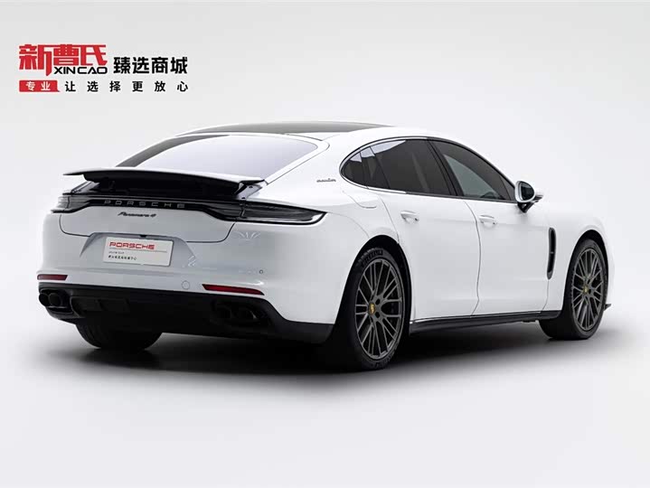 Фото 3 - Porsche Panamera