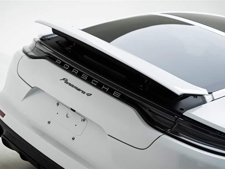 Фото 9 - Porsche Panamera