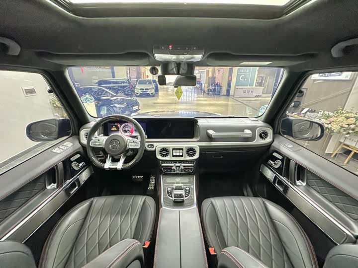Фото 9 - Mercedes-Benz G-Class