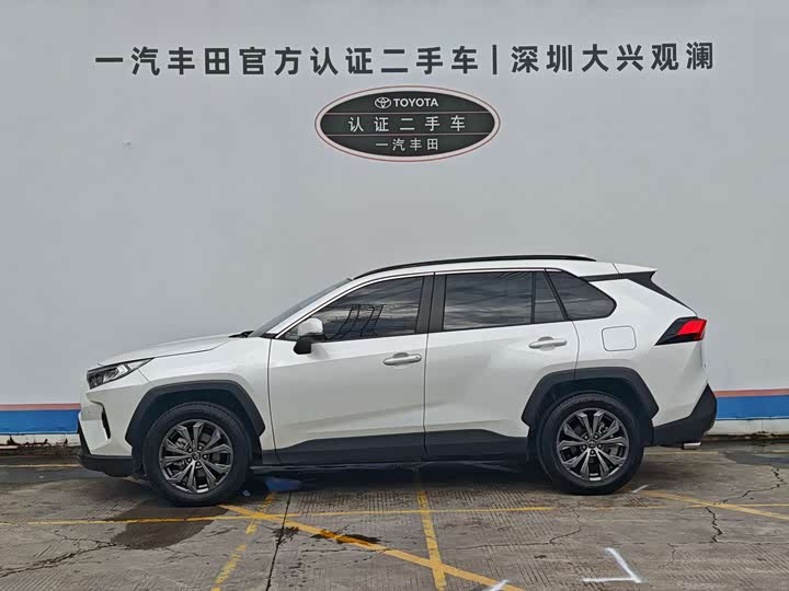 Фото 3 - Toyota RAV4