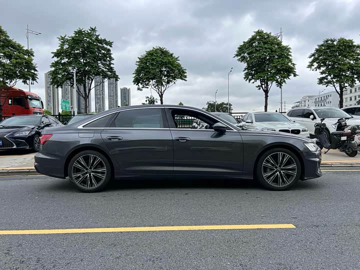 Audi A6L 2021 2021款 45 TFSI 进享人生版