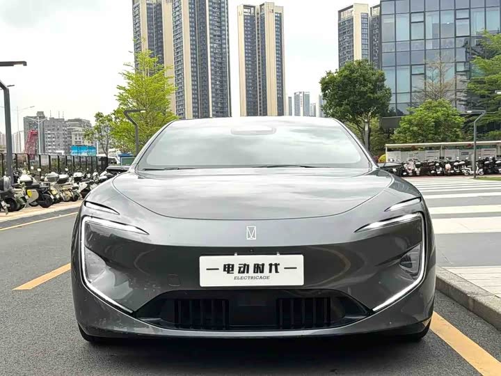 Avatr 12 2023 2023款 650 三激光四驱性能版