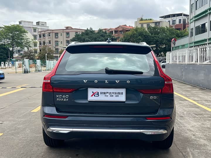 Фото 6 - Volvo XC60